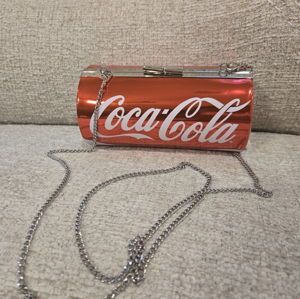 Coca-Cola Red and White Zippered Purses - Picture 7 of 12